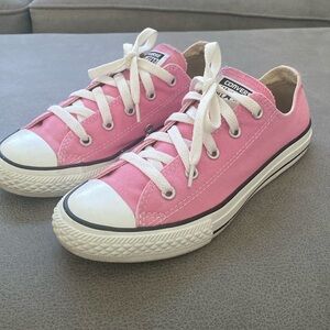 Pink converse